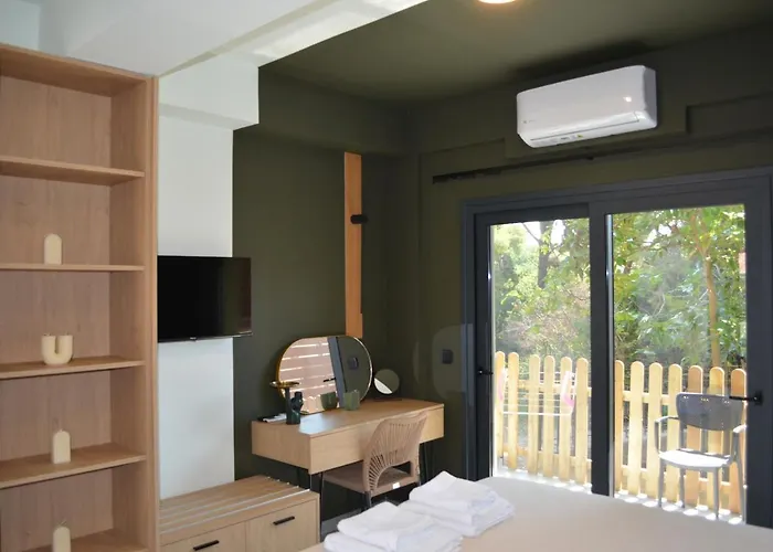 Rastoni Rqd 1 * Arkoudi