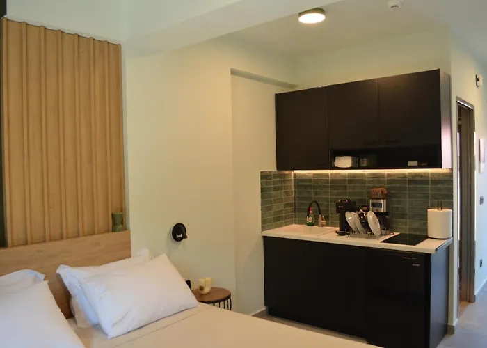 Rastoni Rqd 1 * Arkoudi